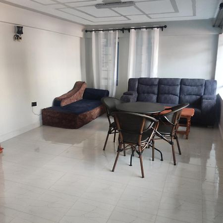 Rimaya Lounge Embu Eksteriør billede
